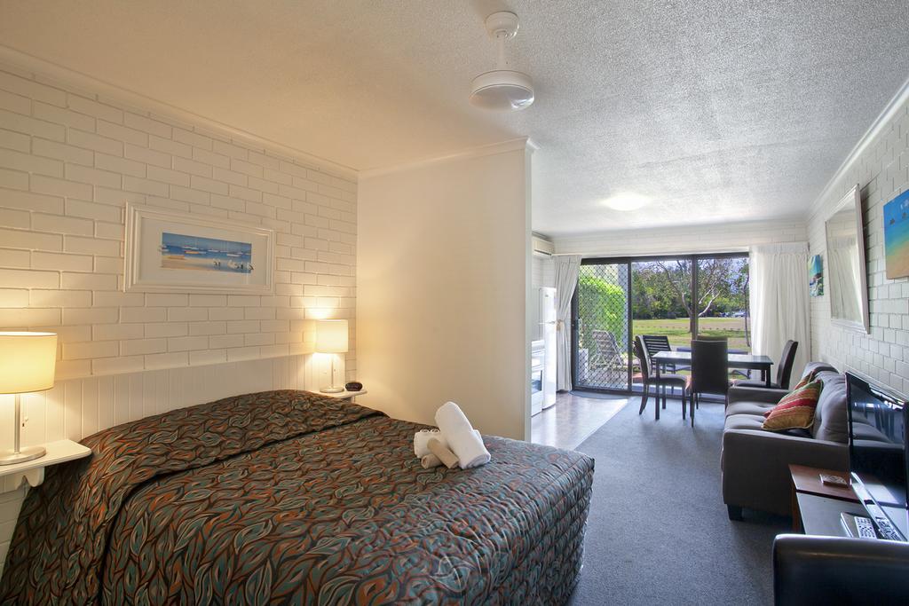 Aparthotel Regency Waterfront Noosa Noosaville Habitación foto