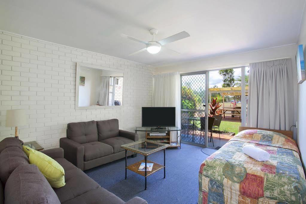 Aparthotel Regency Waterfront Noosa Noosaville Exterior foto